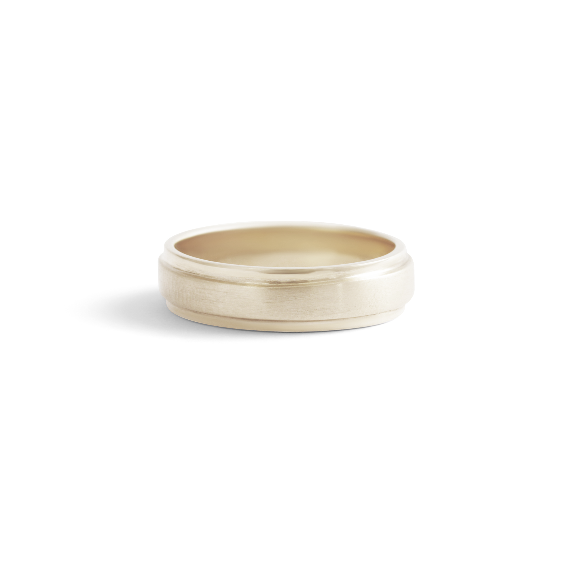 Side view of Cornice Band Wide Flat in 18k White Gold