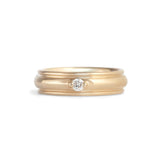 Cornice Band Wide / Bead Lab Round Diamond in Yellow Gold