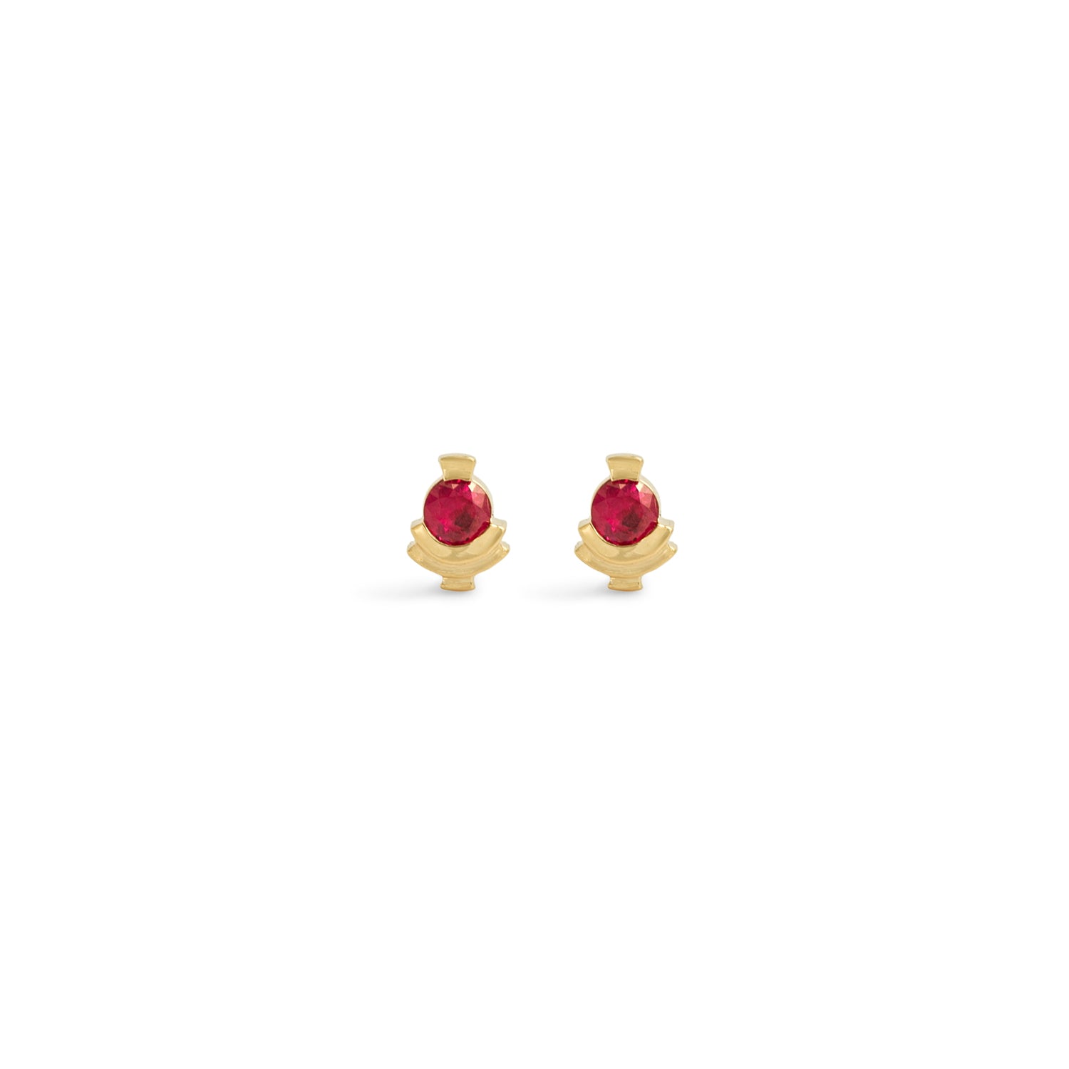 Front view of two pieces of Step Mazunte Earring Single / Round Ruby by Goldpoint Jewelry