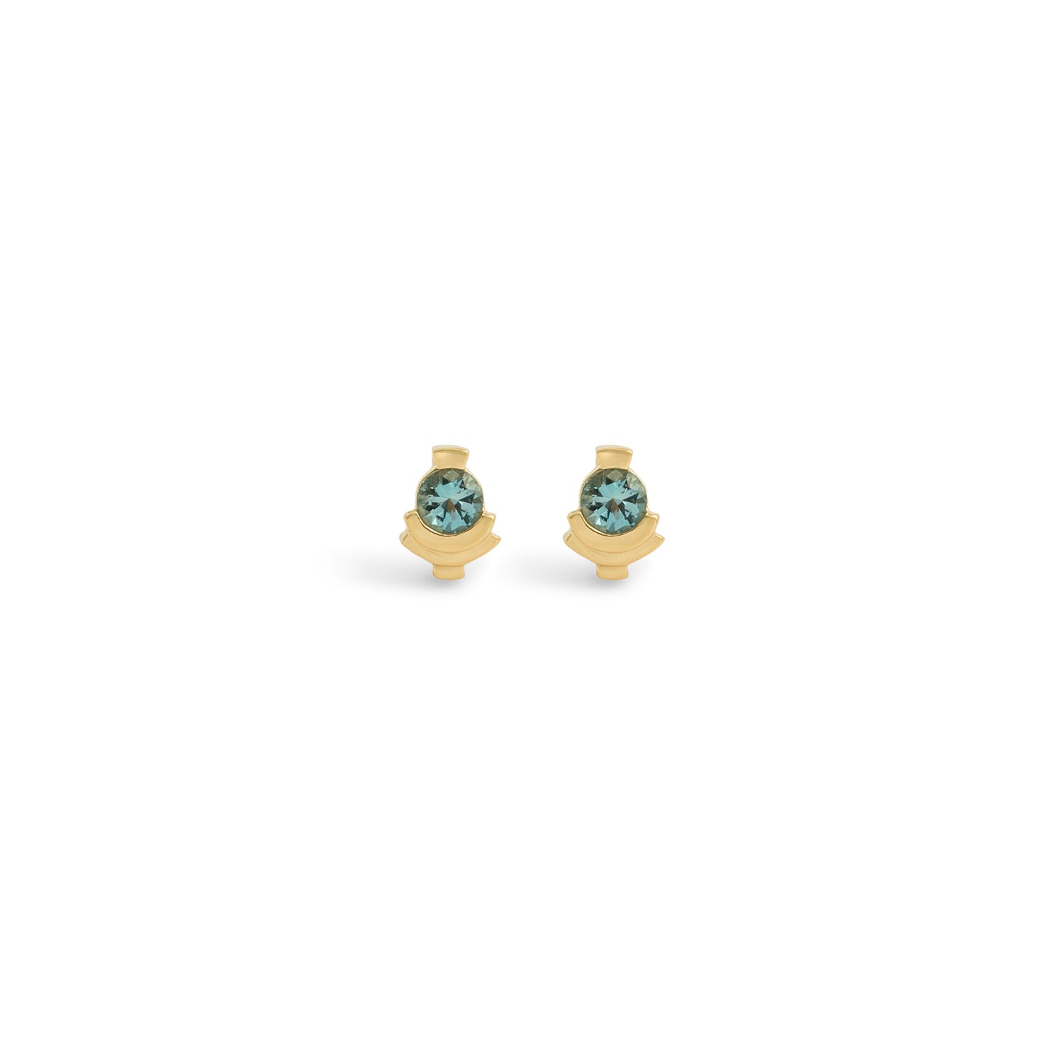 Front view of two pieces of Step Mazunte Earring Single / Round Aquamarine by Goldpoint Jewelry