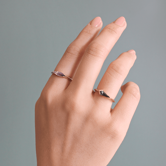 Sideways Ring / Kite Bicolor Sapphire