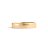 Front view of Flat Band 4mm in 18k Yellow Gold