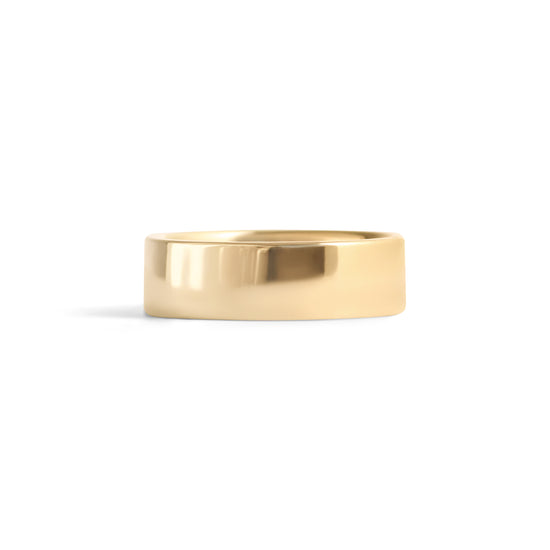 Front view of Flat Band / 6mm in 18k Yellow Gold