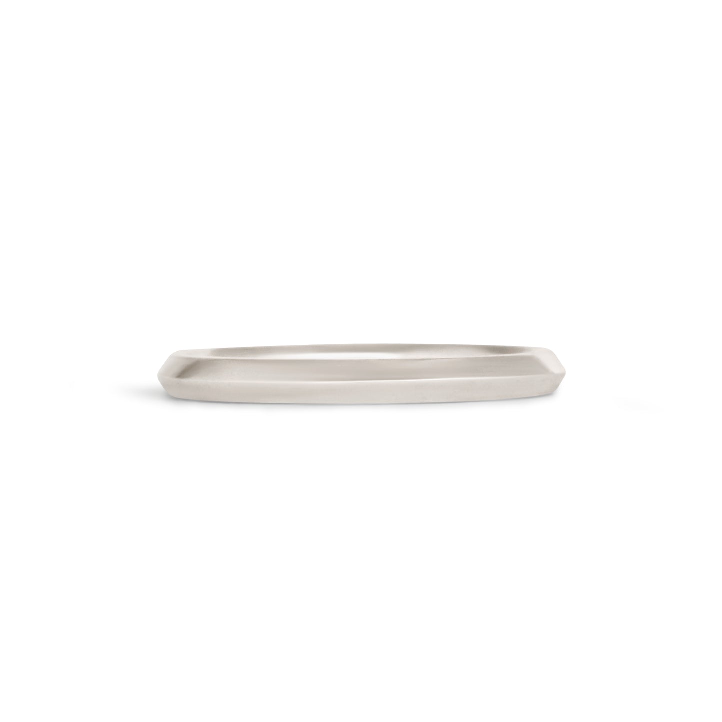 Front view of Knife Edge Band / 2mm in Platinum
