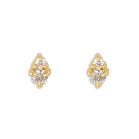 Side view of Points Earring / Lab Diamond