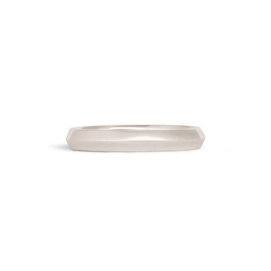 Front view of Knife Edge Band / 4mm in Platinum