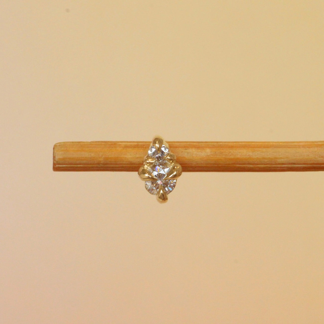 Points Earring / Lab Diamond