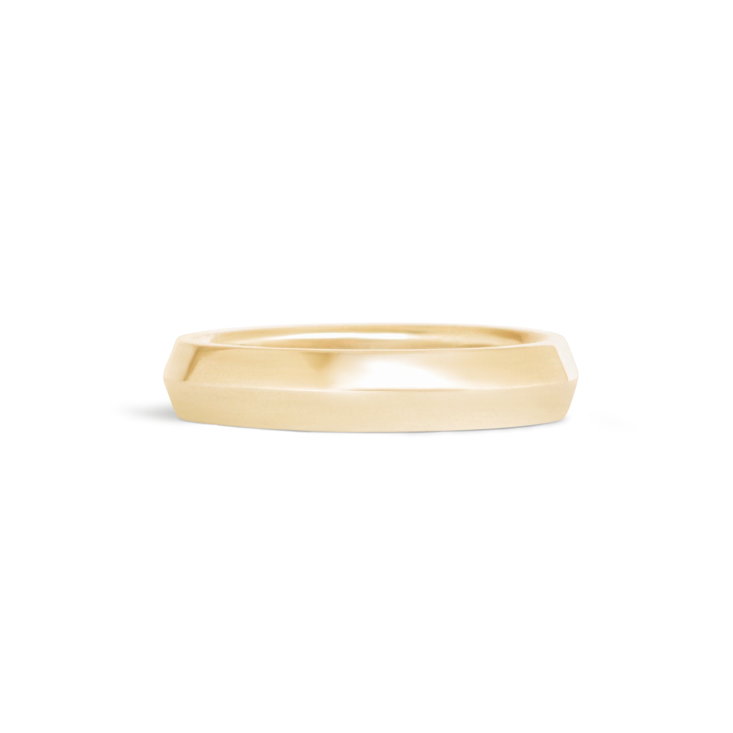 Front view of Knife Edge Band / 4mm in 18k Yellow Gold