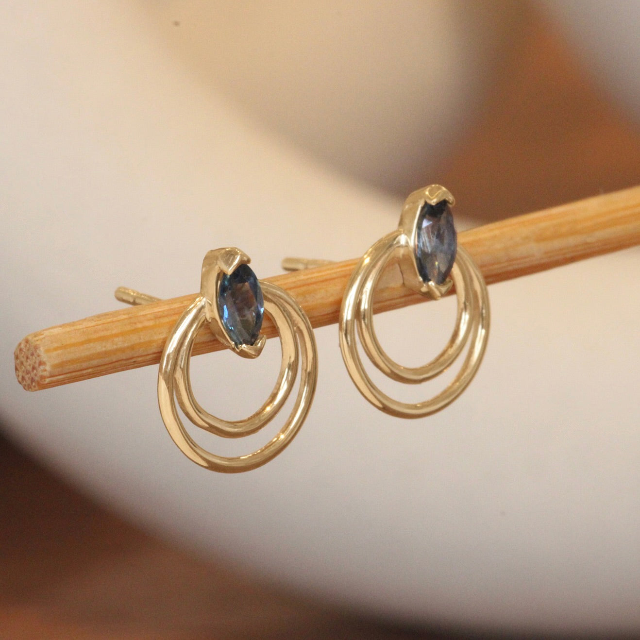 Ripple Earring / Marquise Sapphire