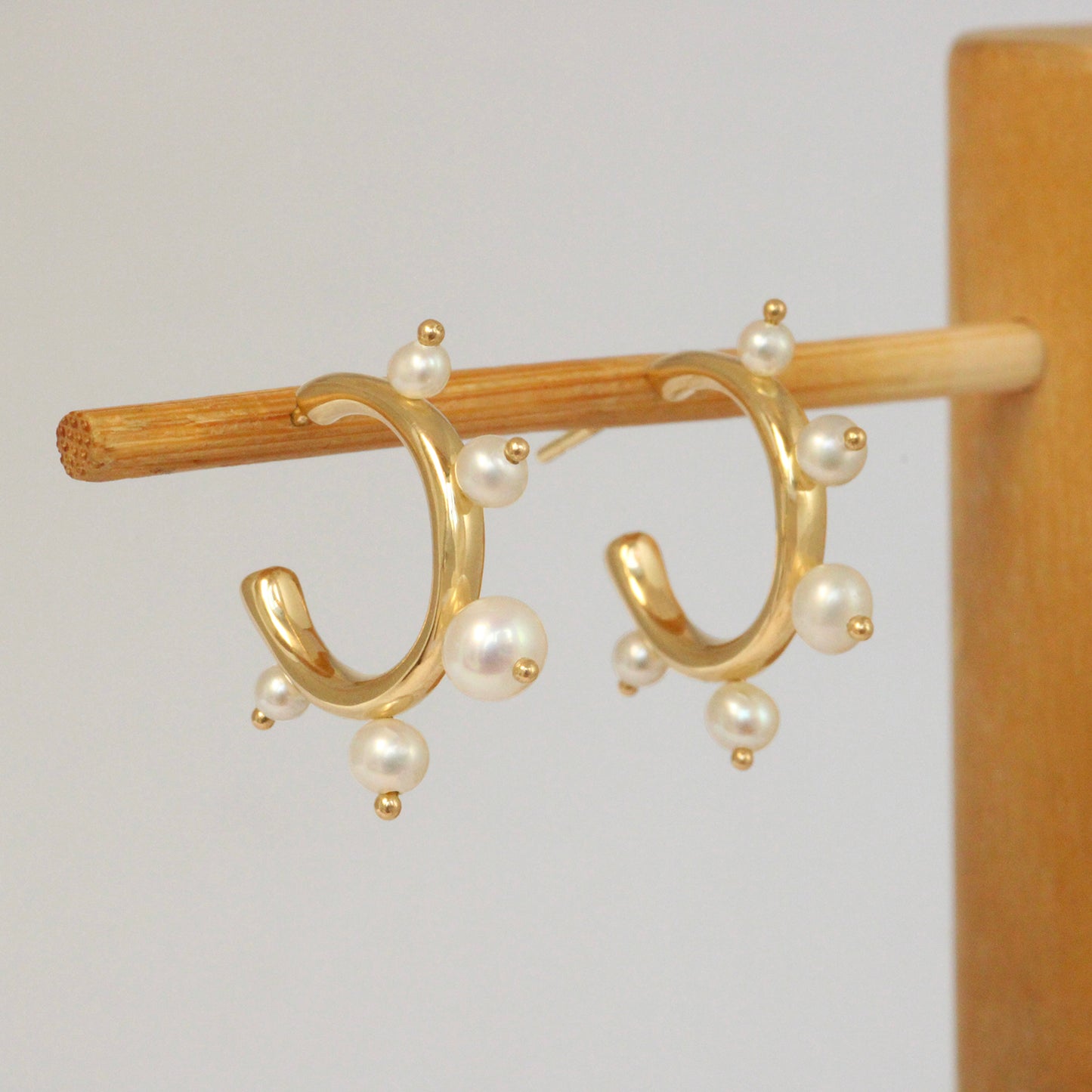 Amorphous Pearl Bead Hoops / Small