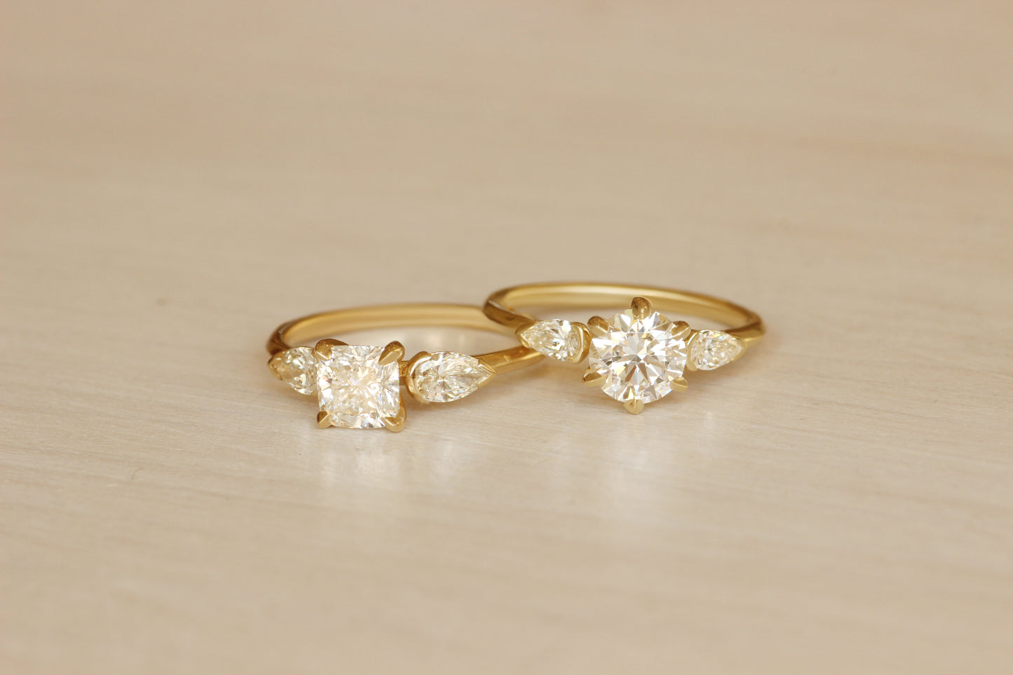 Load image into Gallery viewer, Bosc Ring / Lab Cushion &amp;amp; Side Pear Diamonds
