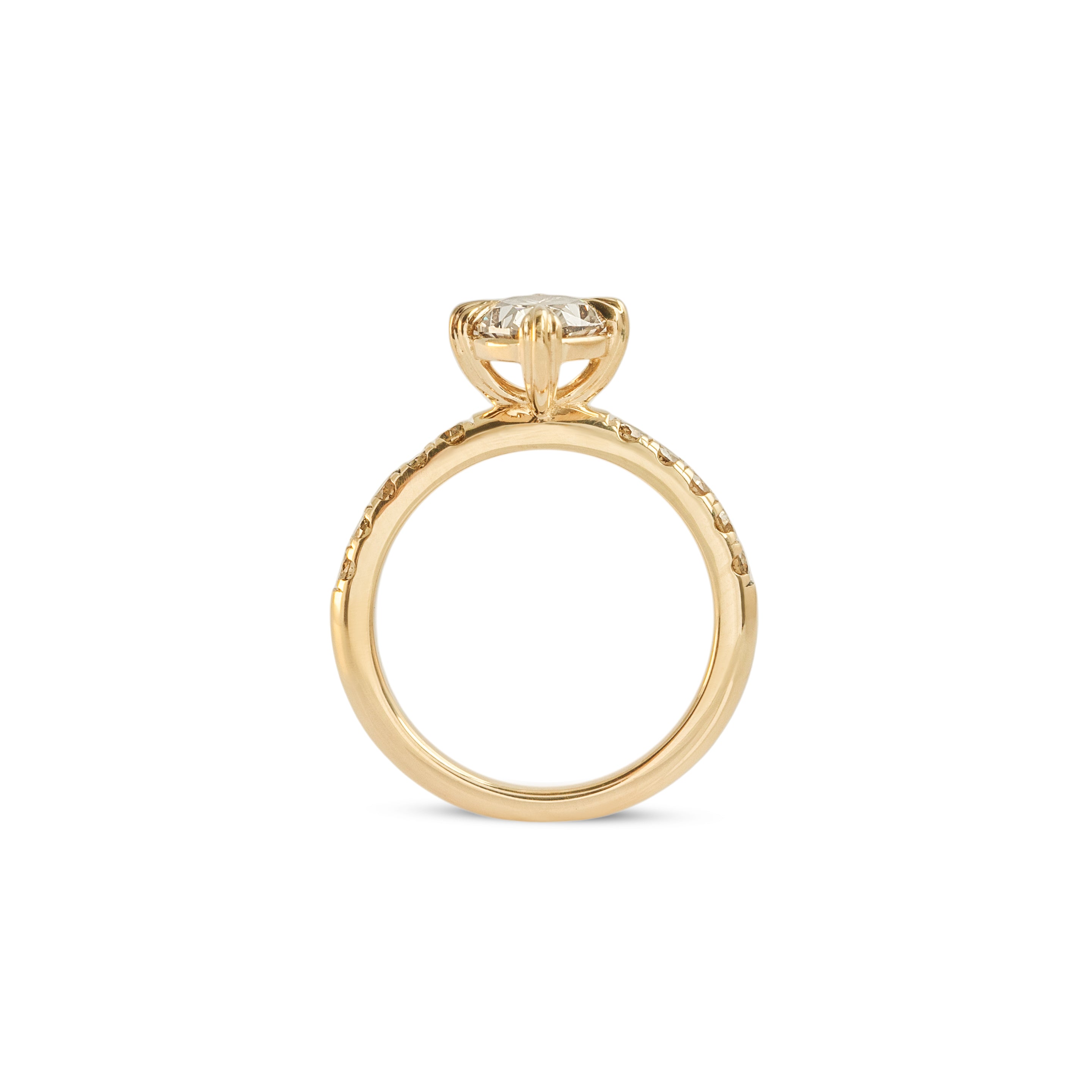 Side profile view of Calyer Ring Oval Lab Diamond 1.5ct by Goldpoint Jewelry