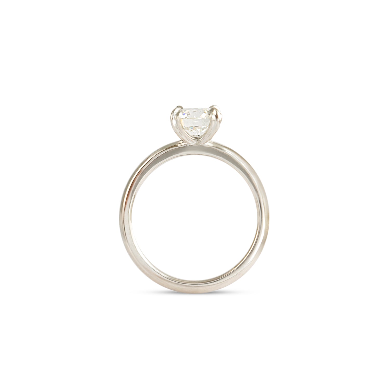 Side profile view of Calyer Ring Round Lab Diamond 1.53ct by Goldpoint Jewelry