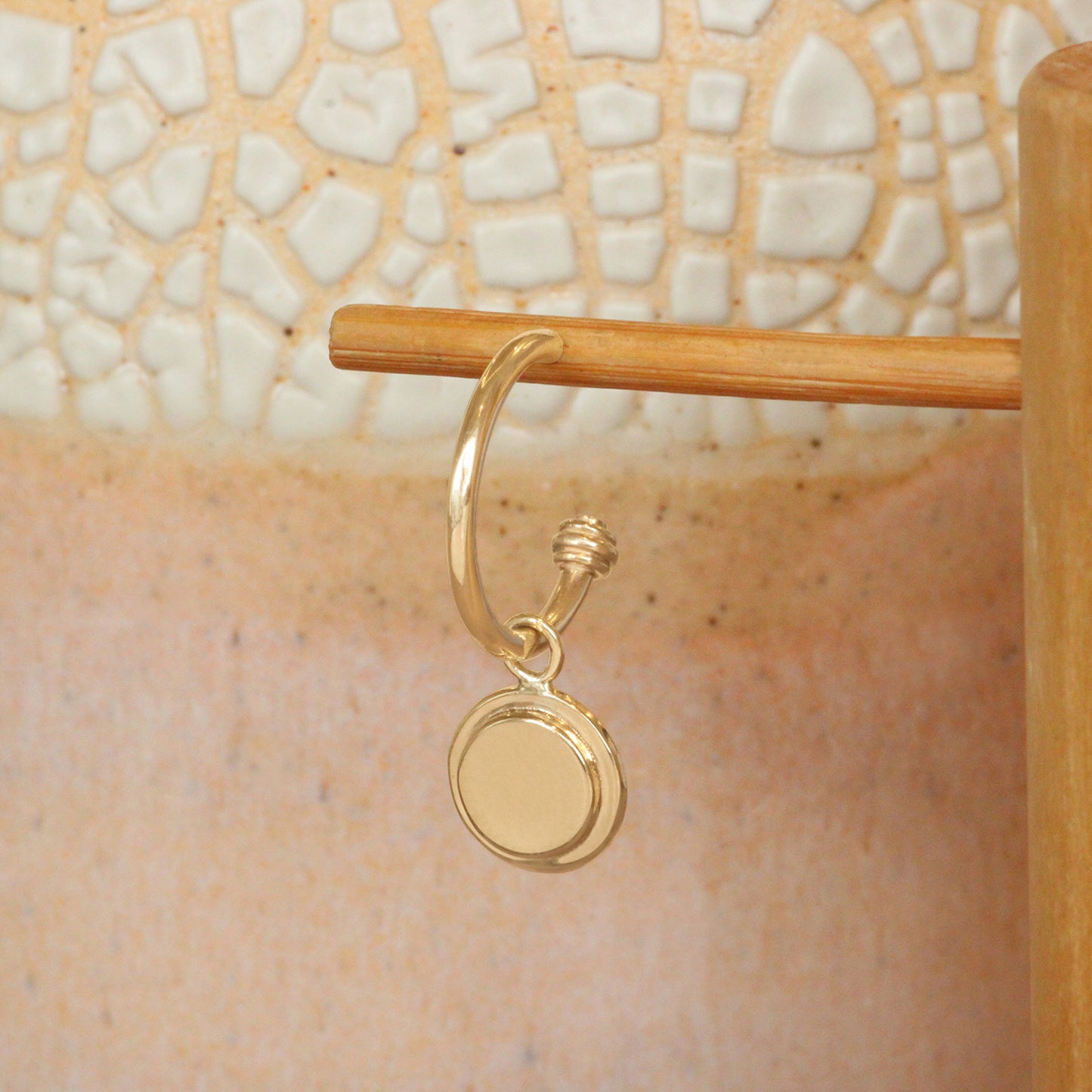 Step Frame Charm / Circle