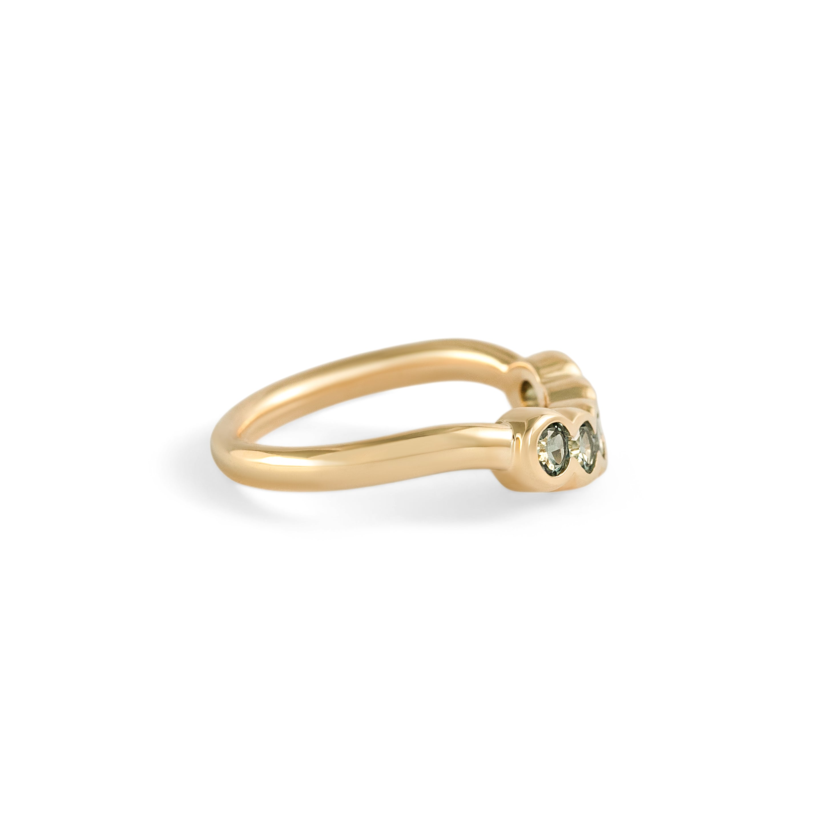 Side view of Cloud 5 Band Curve / Round Sapphires / in Yellow Gold by Goldpoint Jewelry
