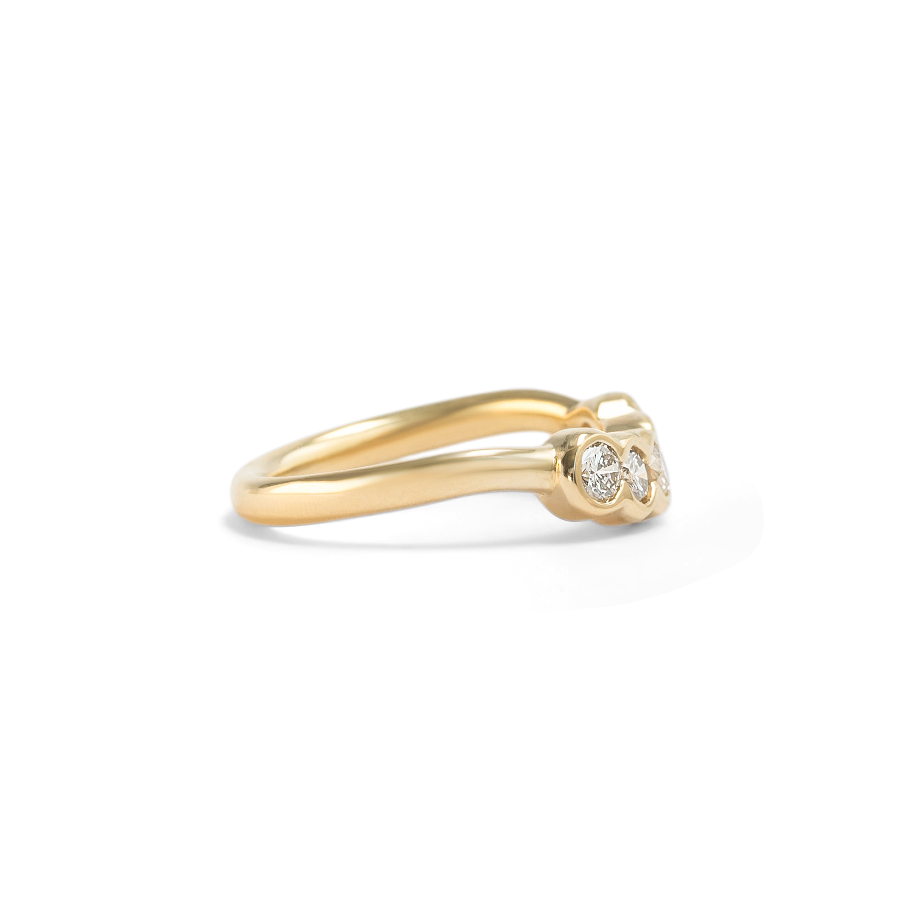Side view of Cloud 5 Band Curve / Round Natural Champagne Diamonds / in 14k Yellow Gold by Goldpoint Jewelry