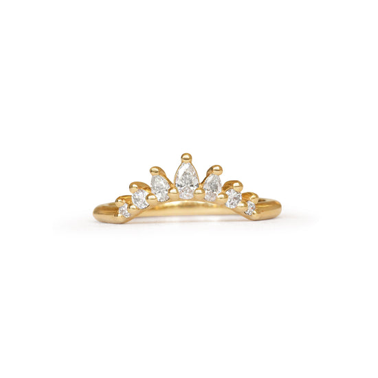 Front view of Contour Crown Band / Lab Pear and Round Diamonds