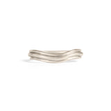 Front view of Cornice Band Soft Curve in 18k white gold by Goldpoint Jewelry