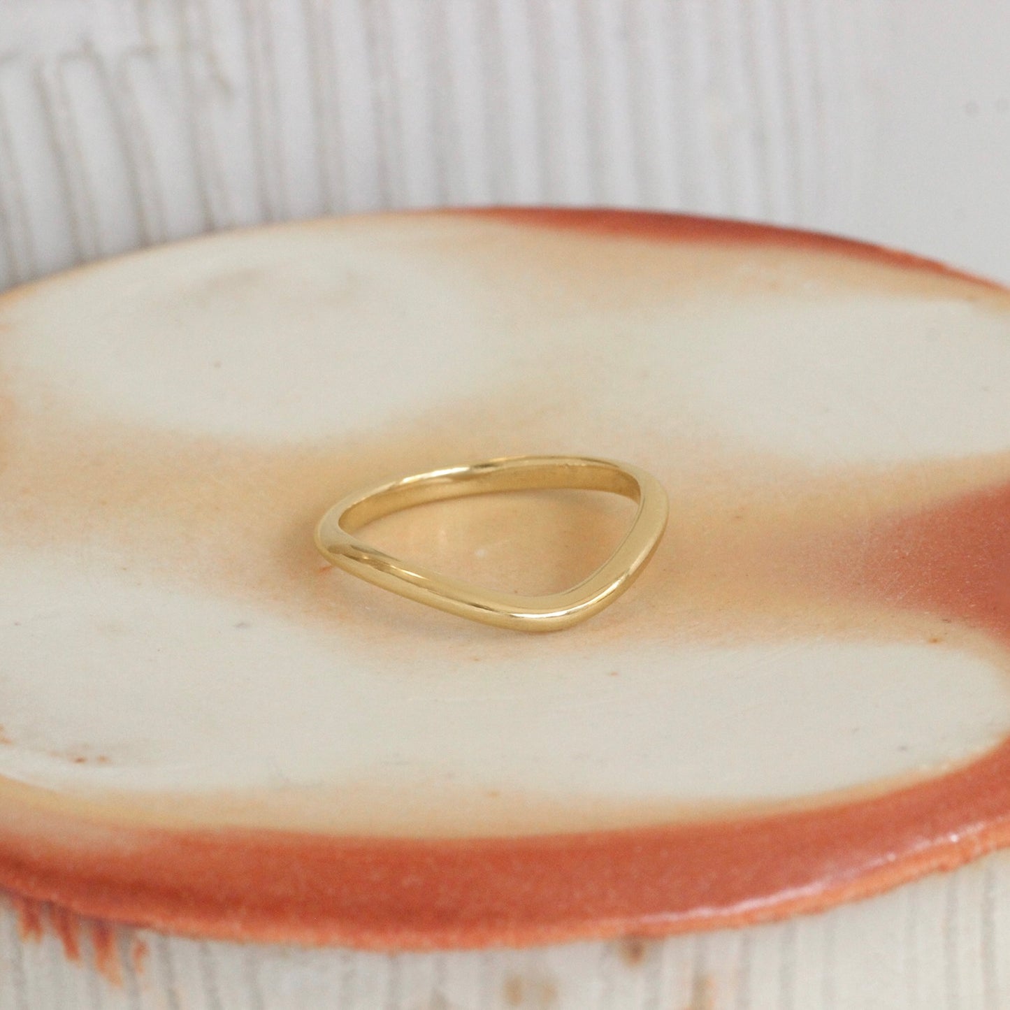 Curve Dome Band / Deep by Goldpoint