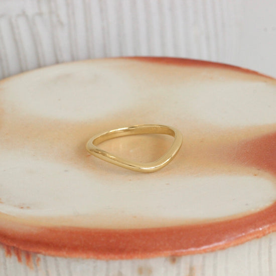 Curve Dome Band / Deep by Goldpoint