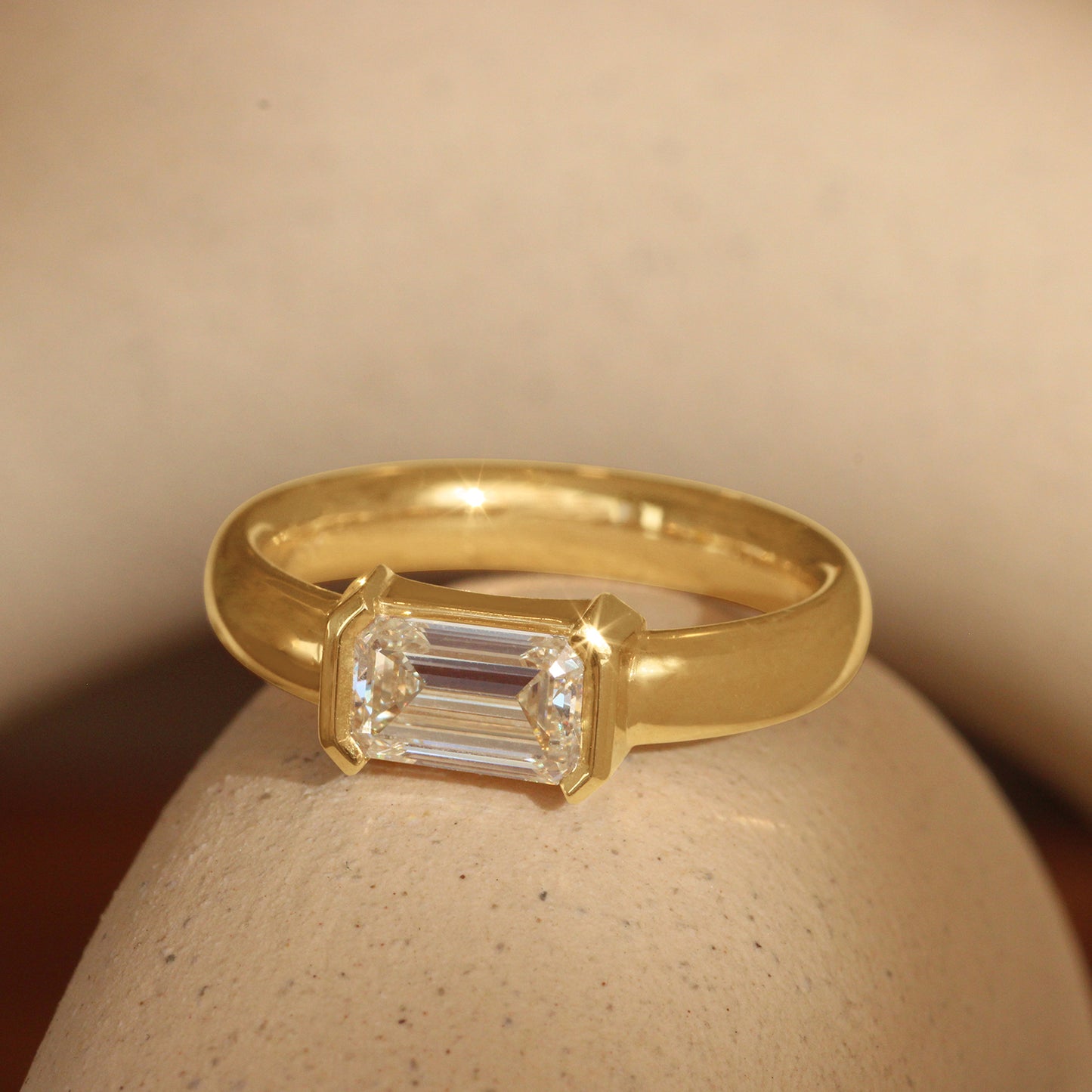 Dobbin Ring Emerald Cut Natural Diamond 1.06ct