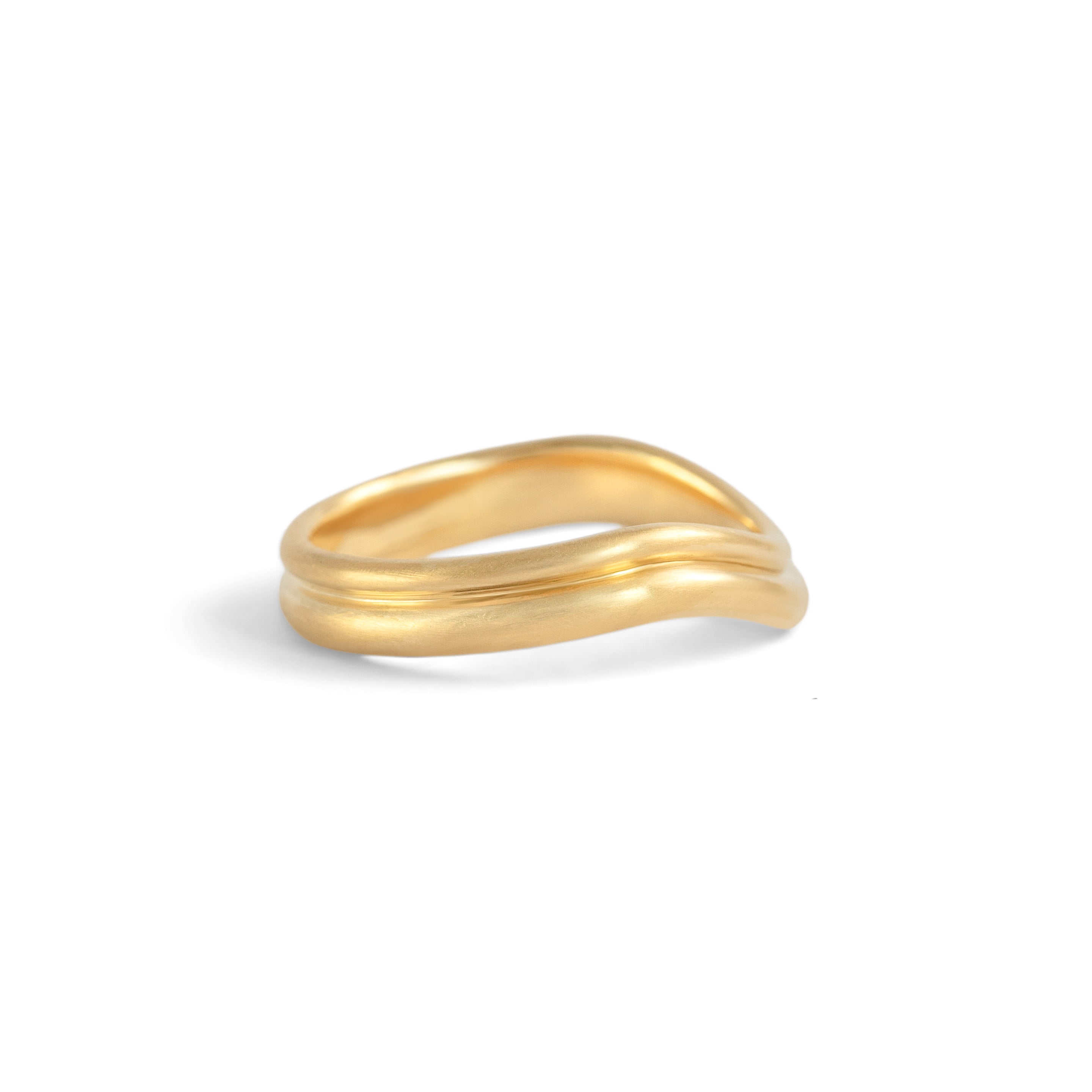 Side view of Duo Band Deep Curve / in 14k Yellow Gold by Goldpoint Jewelry