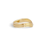 Side view of Cornice Band Deep Curve in 14k yellow gold
