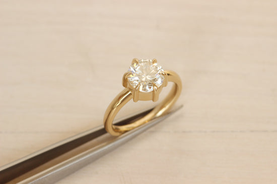 Ellipse Ring / Lab Round Diamond 2.12ct