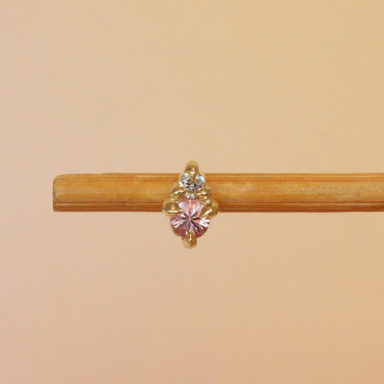 Points Earring / Ruby & Diamond