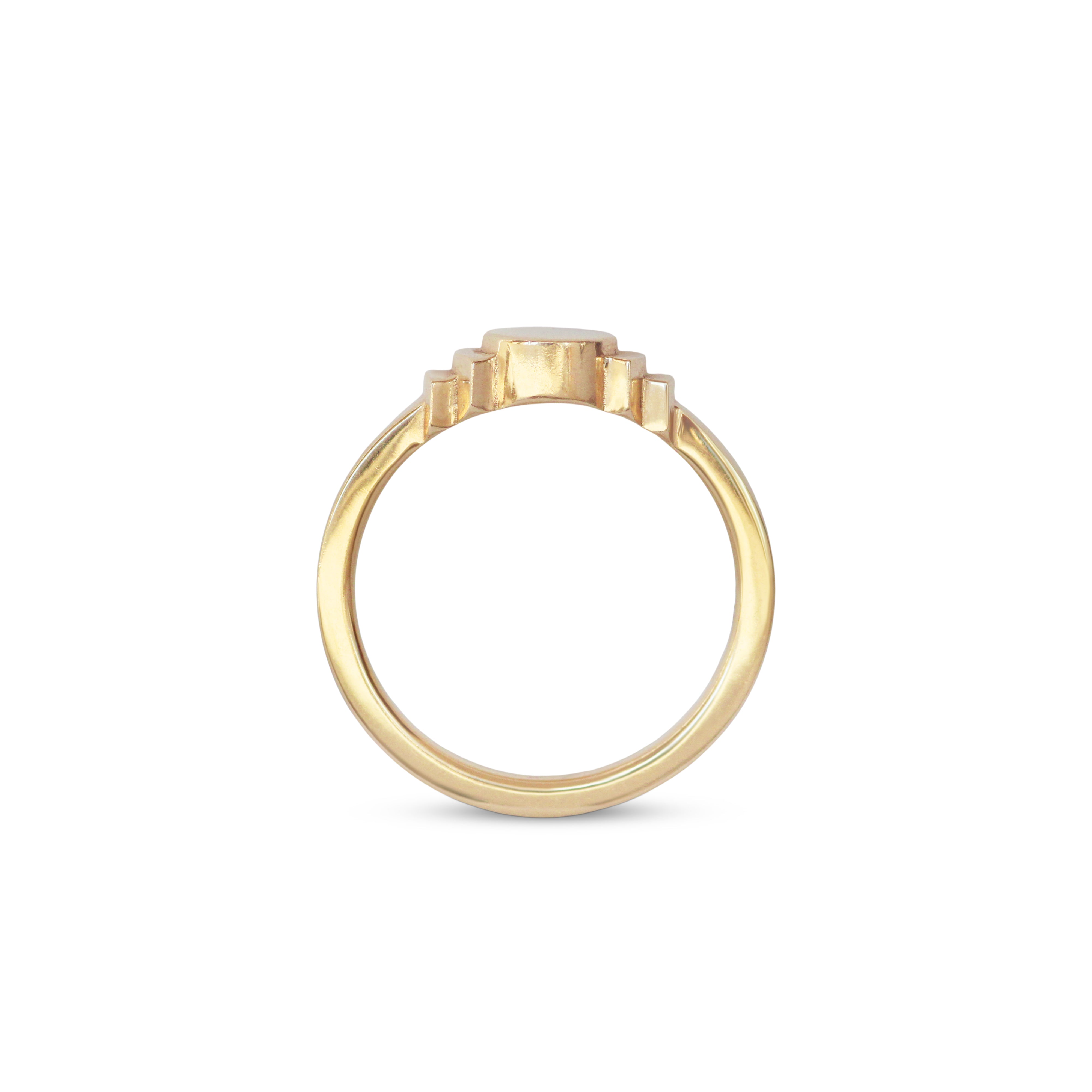 Side profile view of Step Signet Ring / Circle by Goldpoint Jewelry