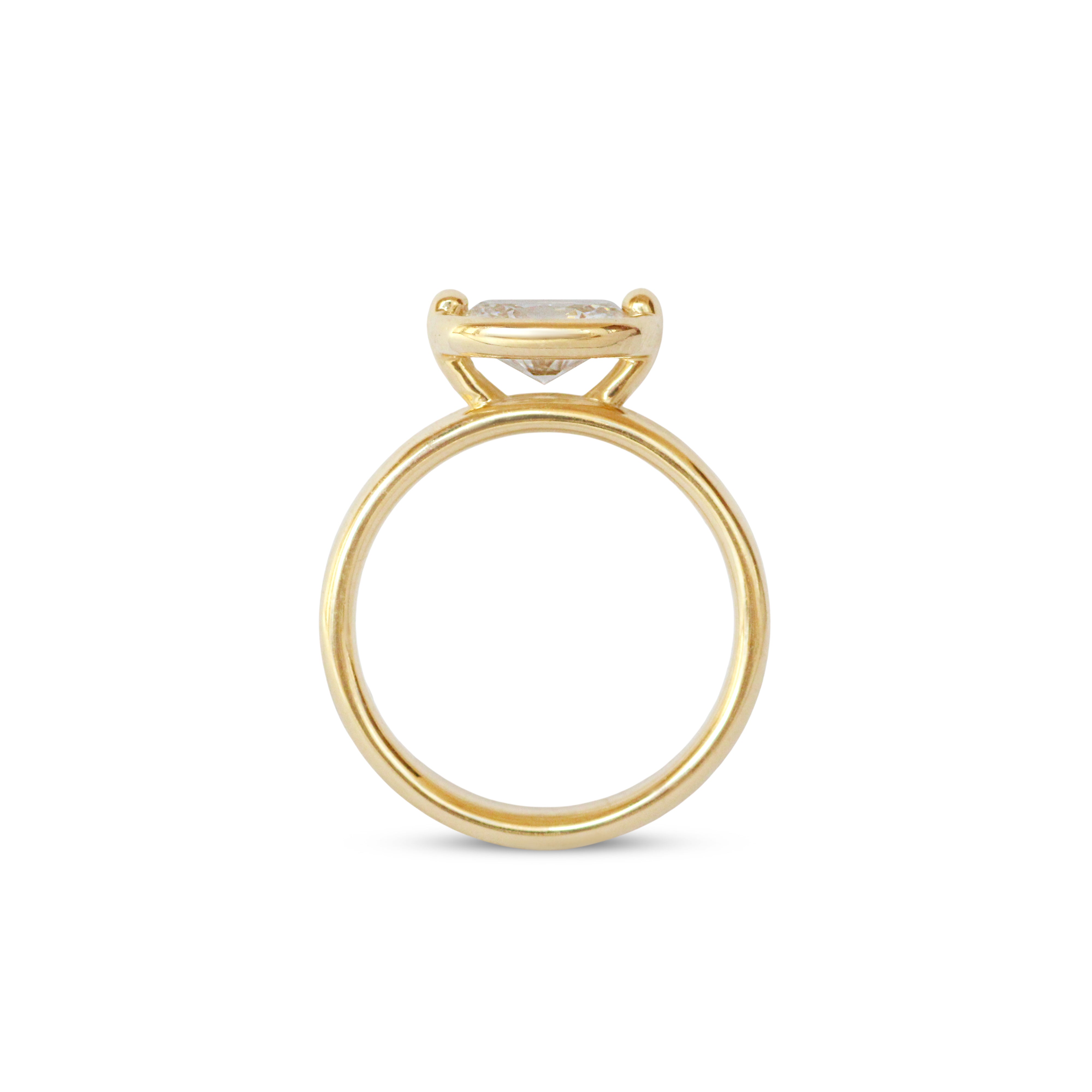 Side profile view of Bardot Ring / Oval Lab Diamond 1.06ct by Mon Pilar