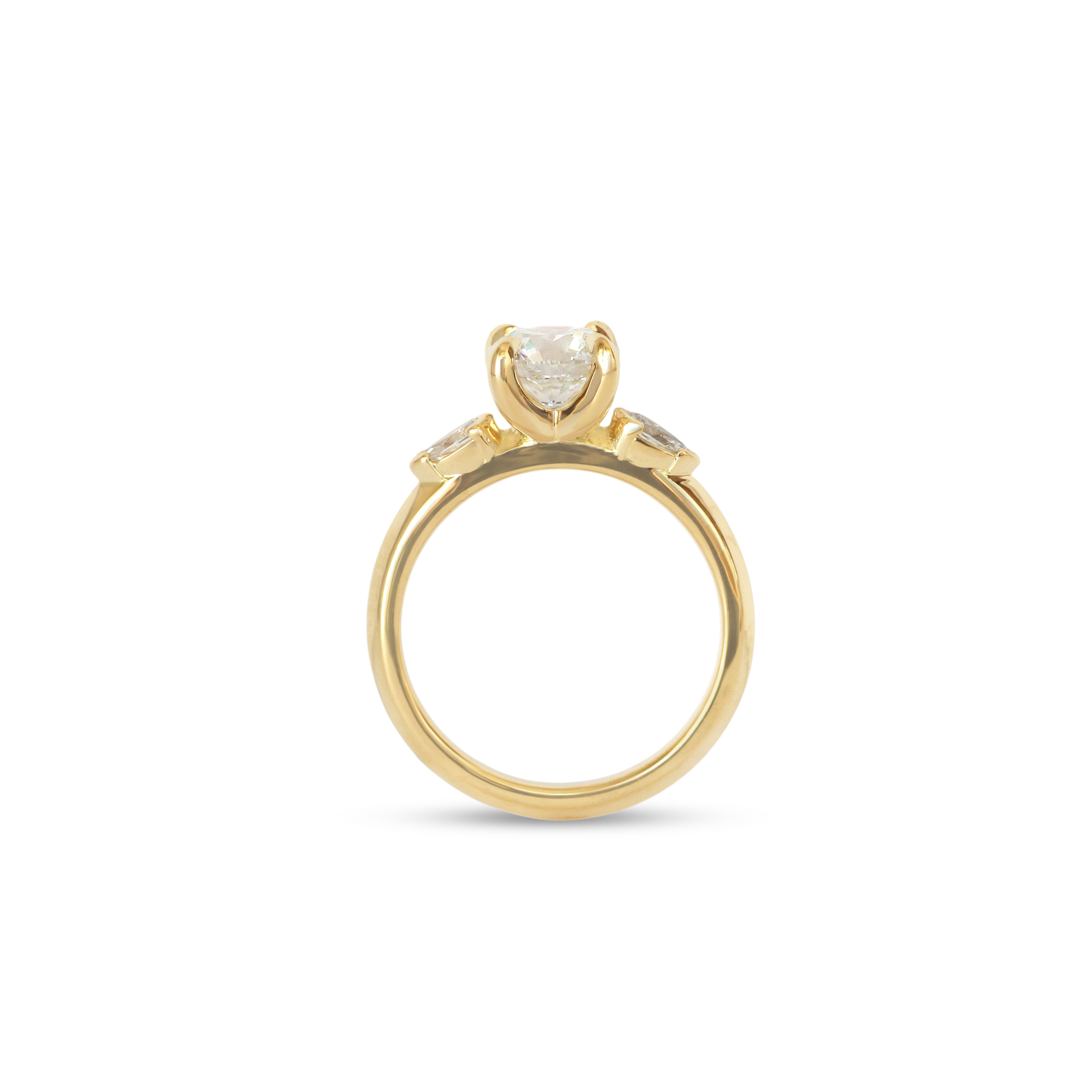 Side profile view of Wythe Ring Round Diamond 1.23ct by Goldpoint
