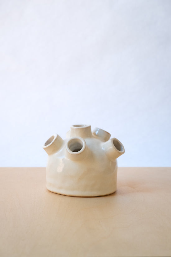 Heartbud Vase / Semi-Gloss Off White