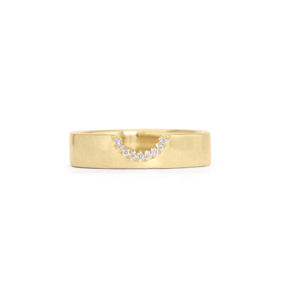 Horizon Cutout Band / Half Moon + Natural Diamonds by Goldpoint