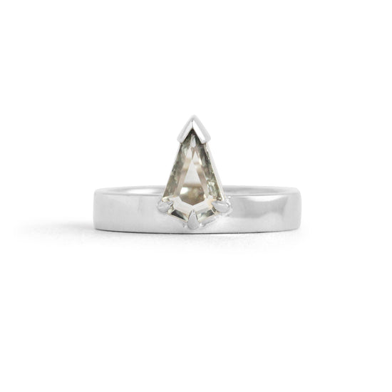Horizon Ring / Geometric Pear Portrait Cut Sapphire 0.72ct