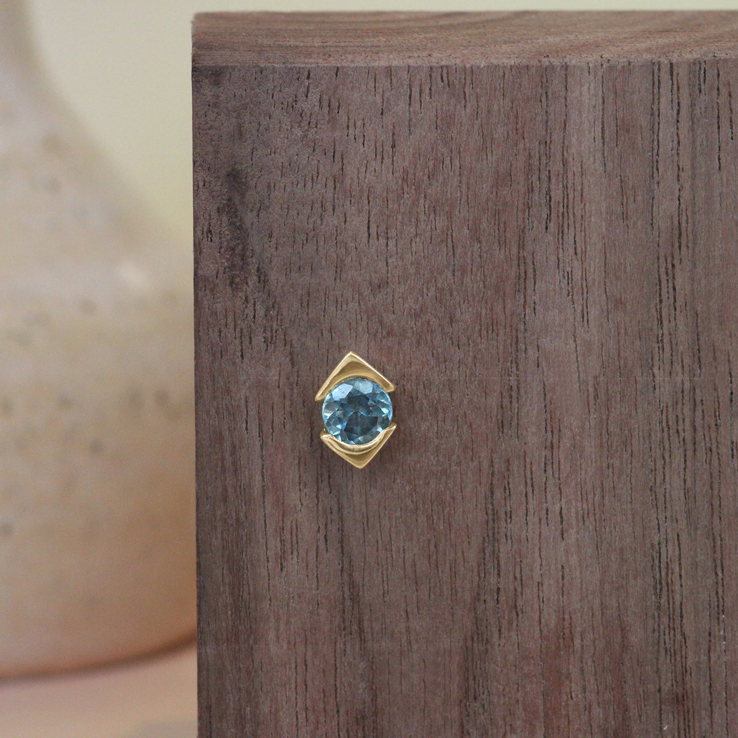 Horus Earring / Bicolor Sapphire