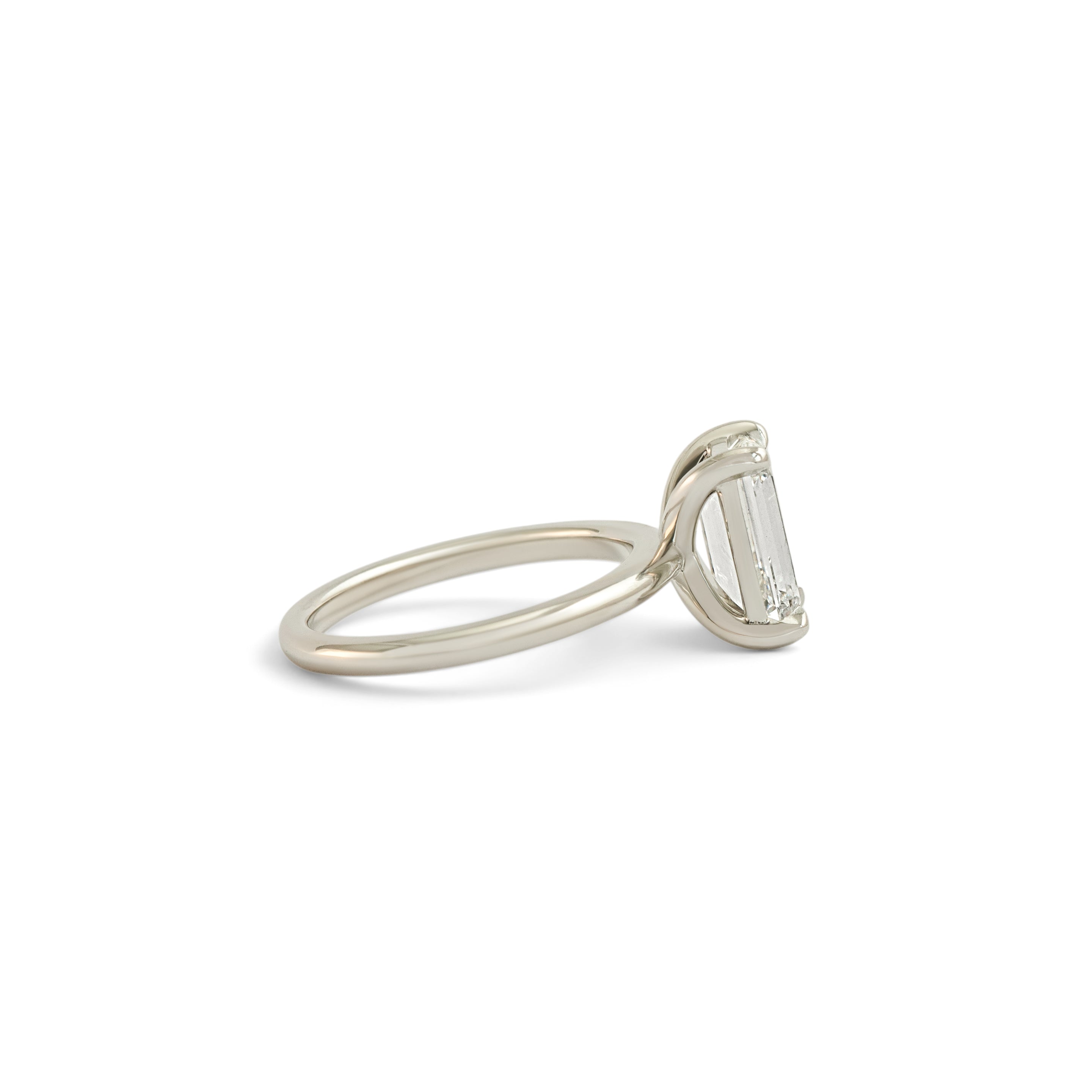 Side view of Noble Ring Emerald Cut Lab Diamond 3.03ct by Goldpoint Jewelry