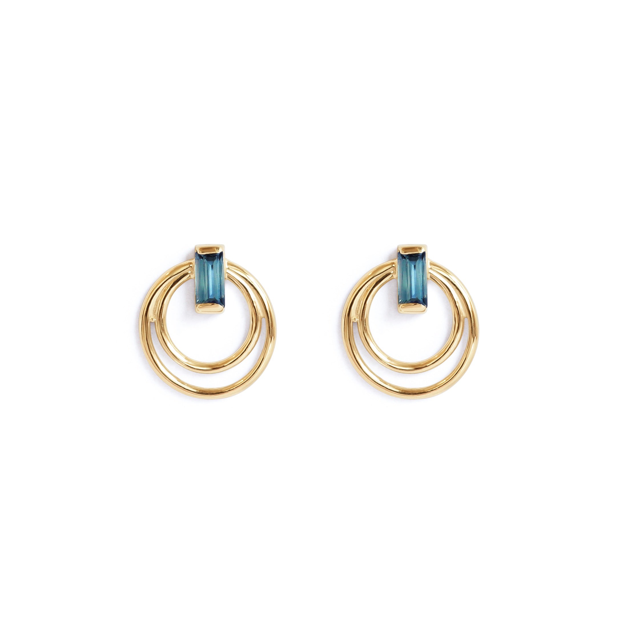 Ripple Earring / Baguette Sapphire by Goldpoint
