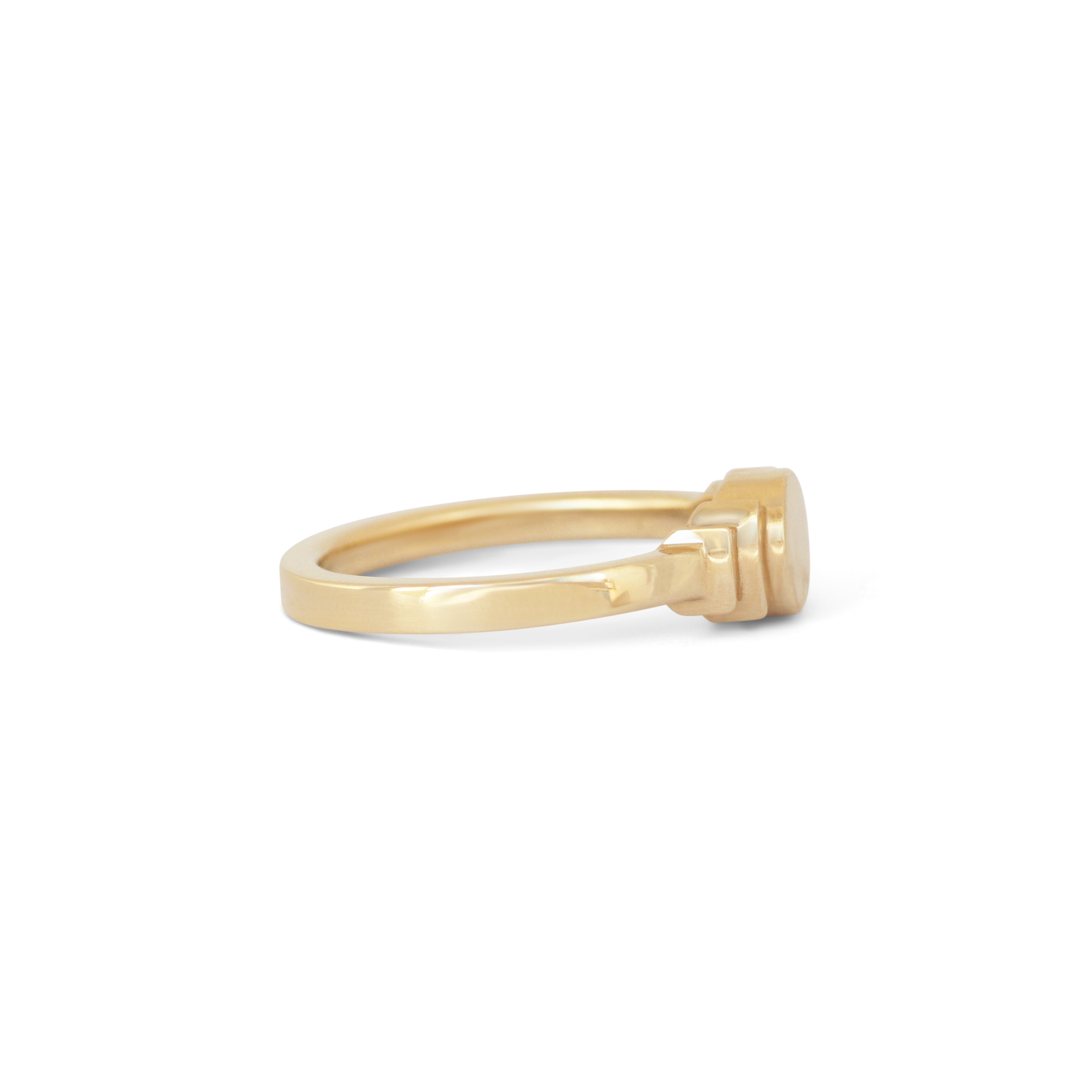 Side view of Step Signet Ring / Circle by Goldpoint Jewelry