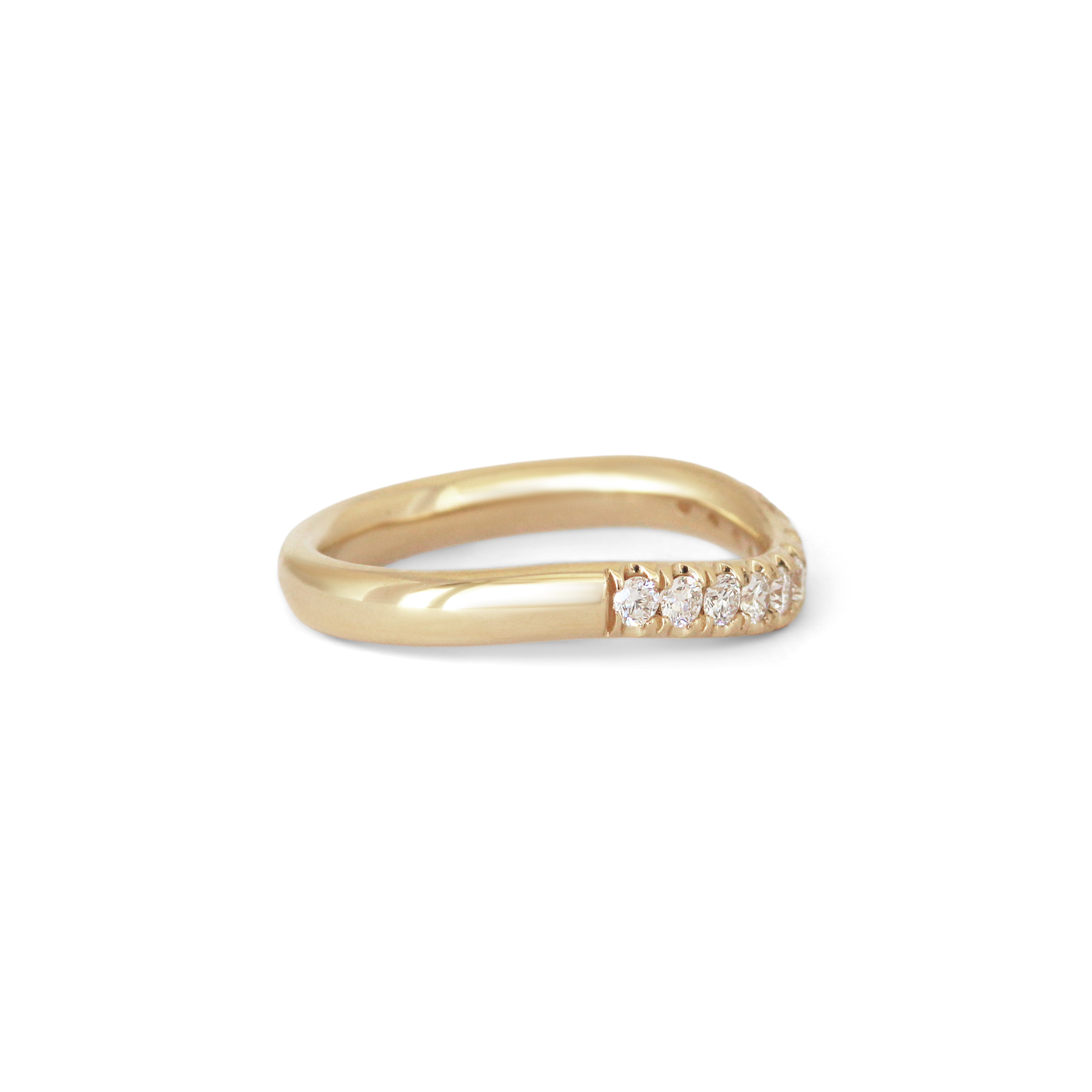 Side view of Ellipse Band Soft Curve Pave / Round Lab Diamonds / in 14k Yellow Gold by Goldpoint Jewelry