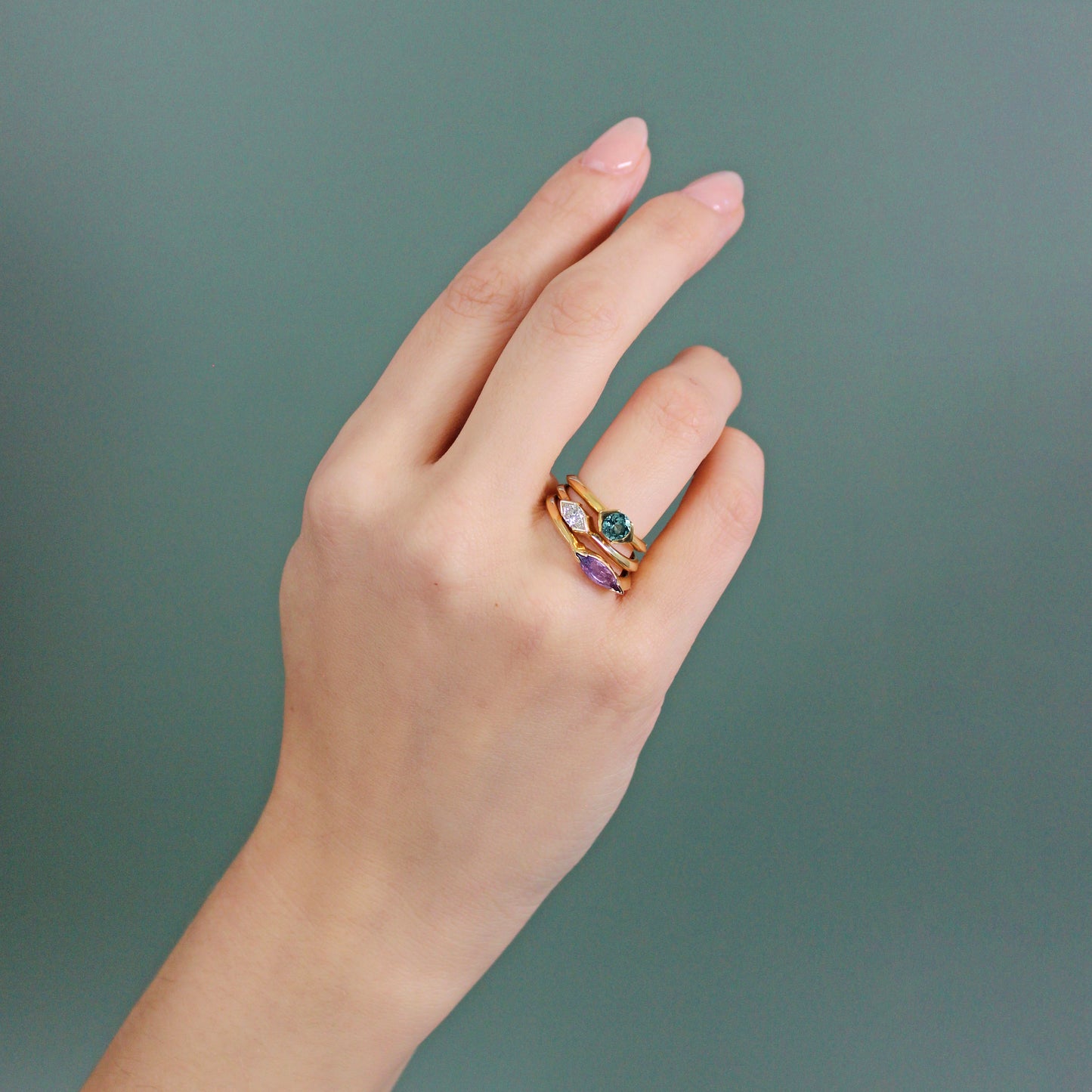 Sideways Ring / Duchess Diamond