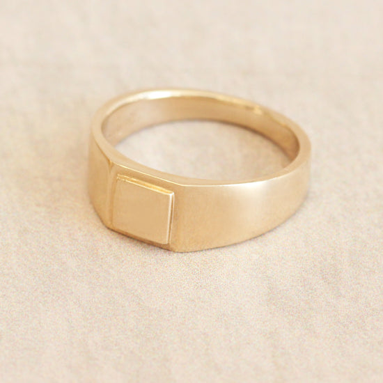 Step Signet Ring Square / Small