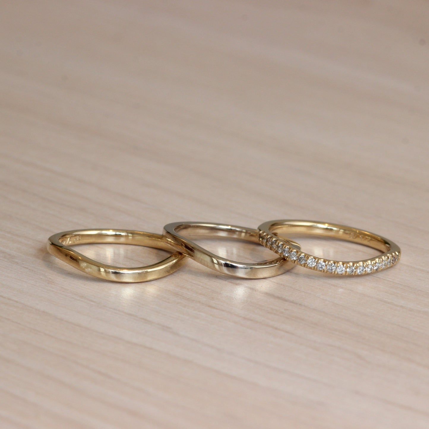Group shot of bands in our Curve Flat Band collection