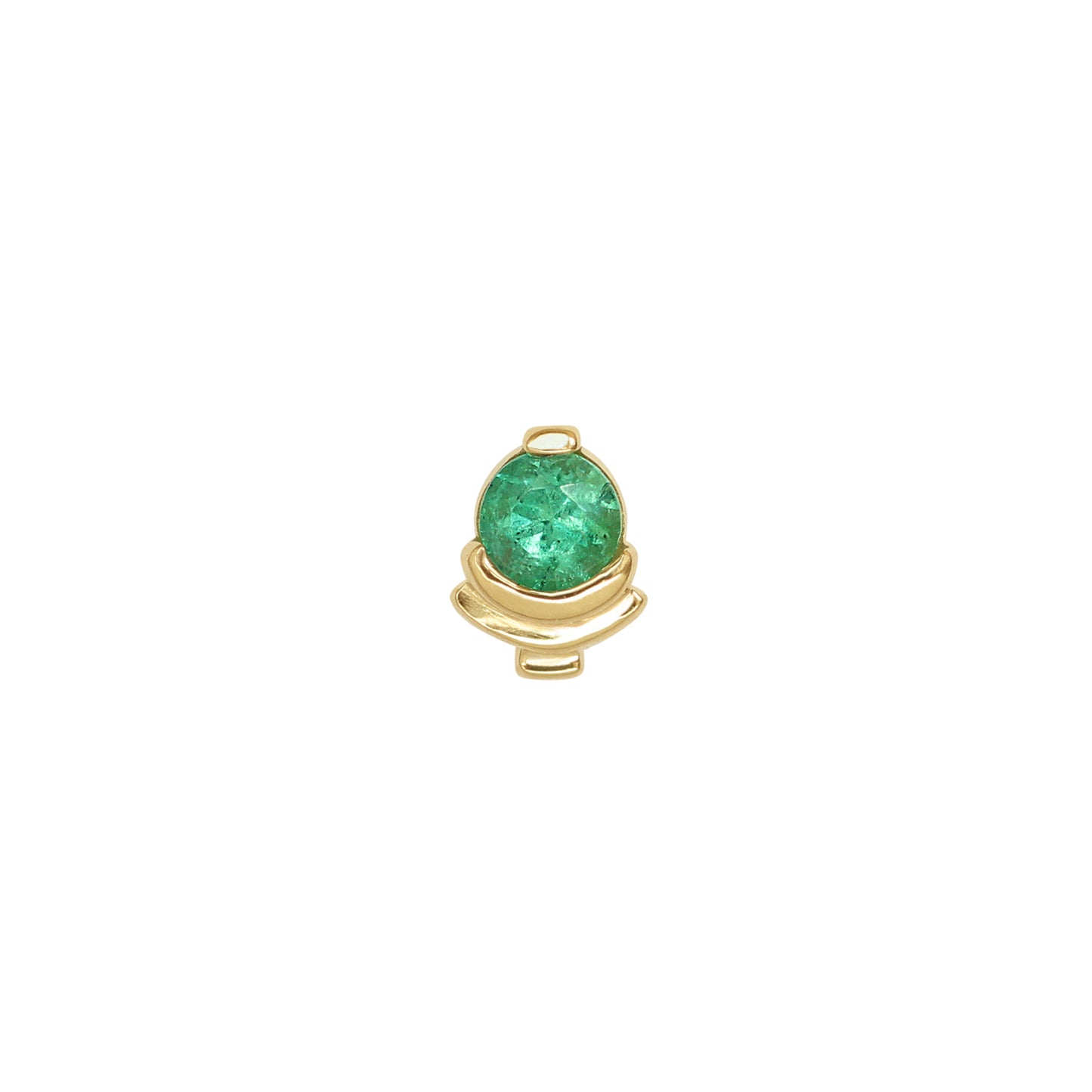 Front view of a single Step Mazunte Earring / Emerald