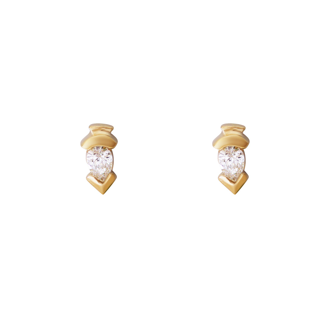 Step Earring / Lab Pear Diamond