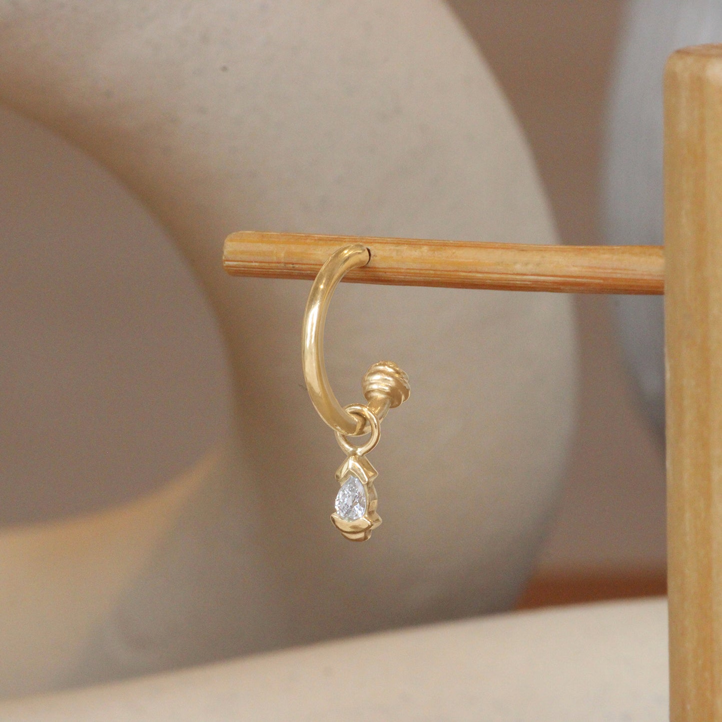 Step Split Bezel Charm / Lab Pear Diamond