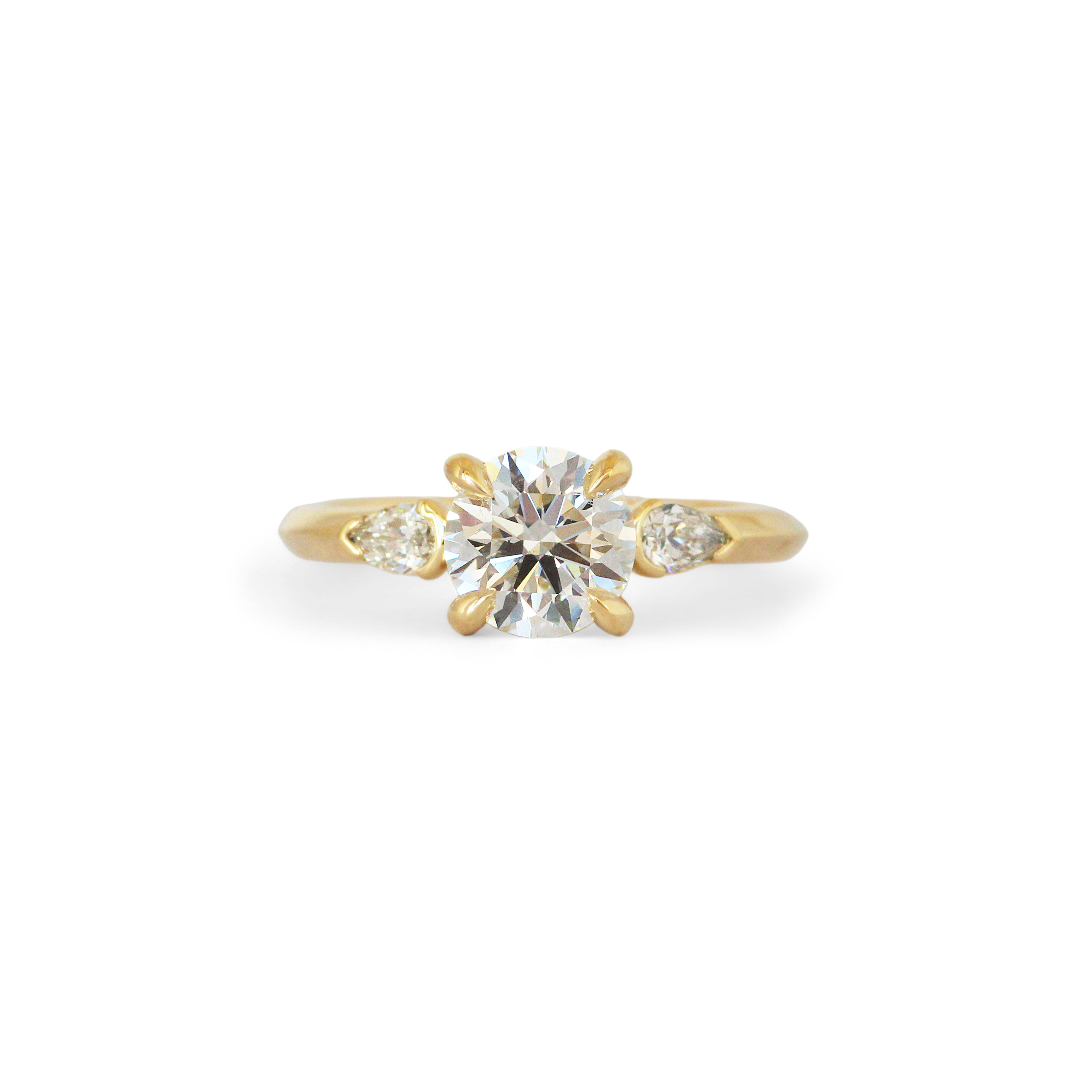 Front view of Wythe Ring Round Diamond 1.23ct by Goldpoint