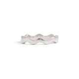 Front view of Waves Band / Thin in platinum by Goldpoint