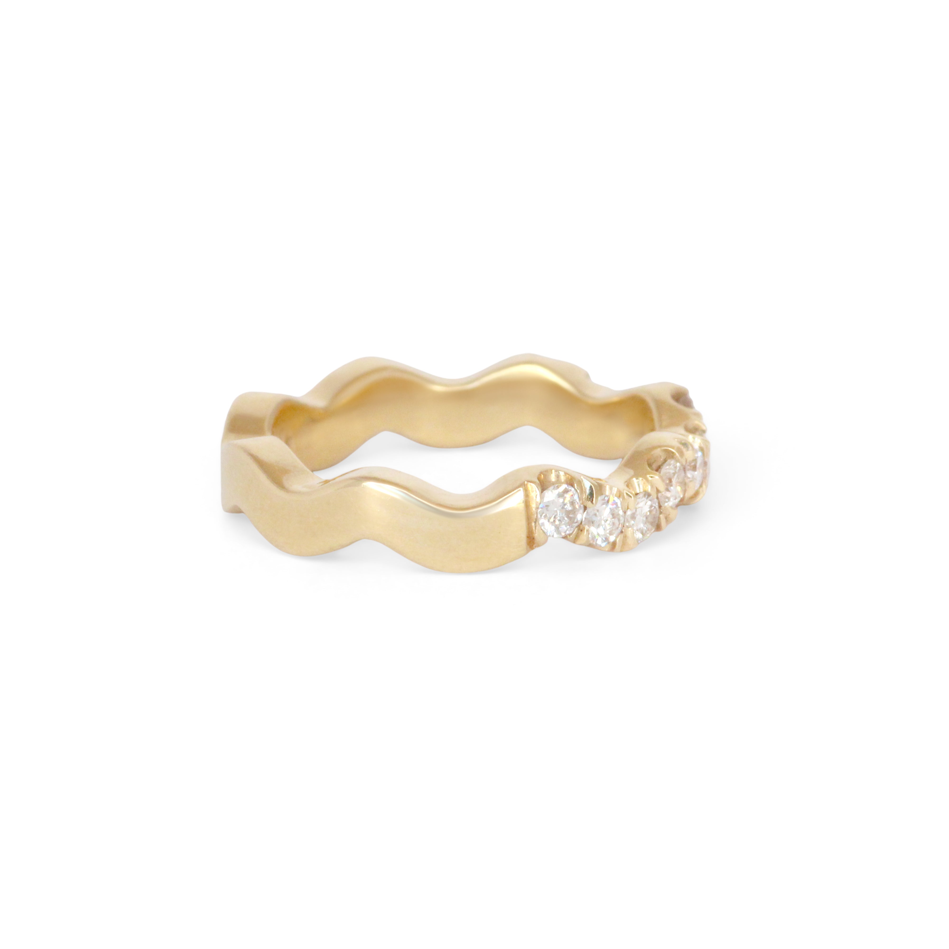 Side view of Waves Band Pave Round Lab Diamonds in 14k yellow gold by Goldpoint Jewelry