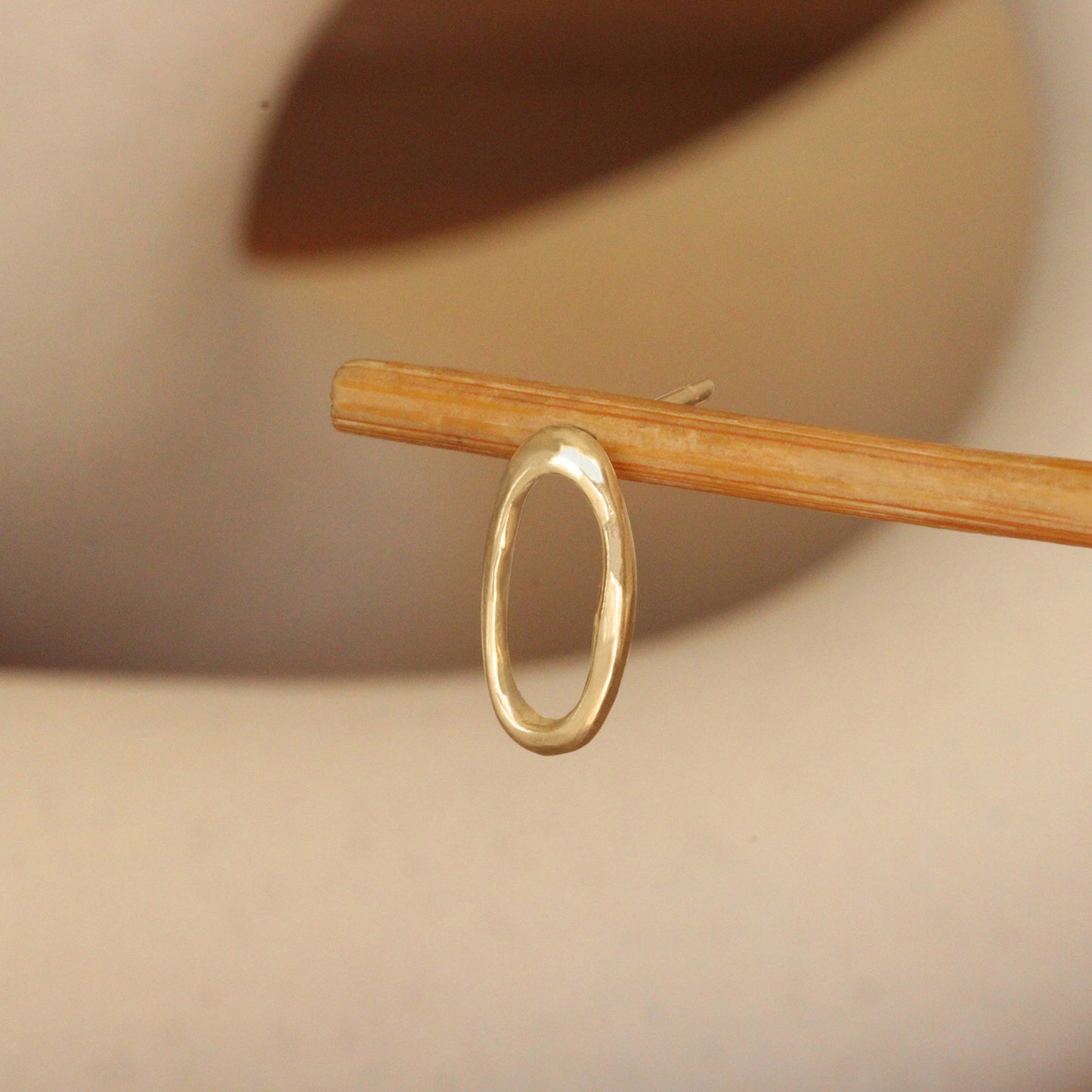 Amorphous Earring / Oval Longways